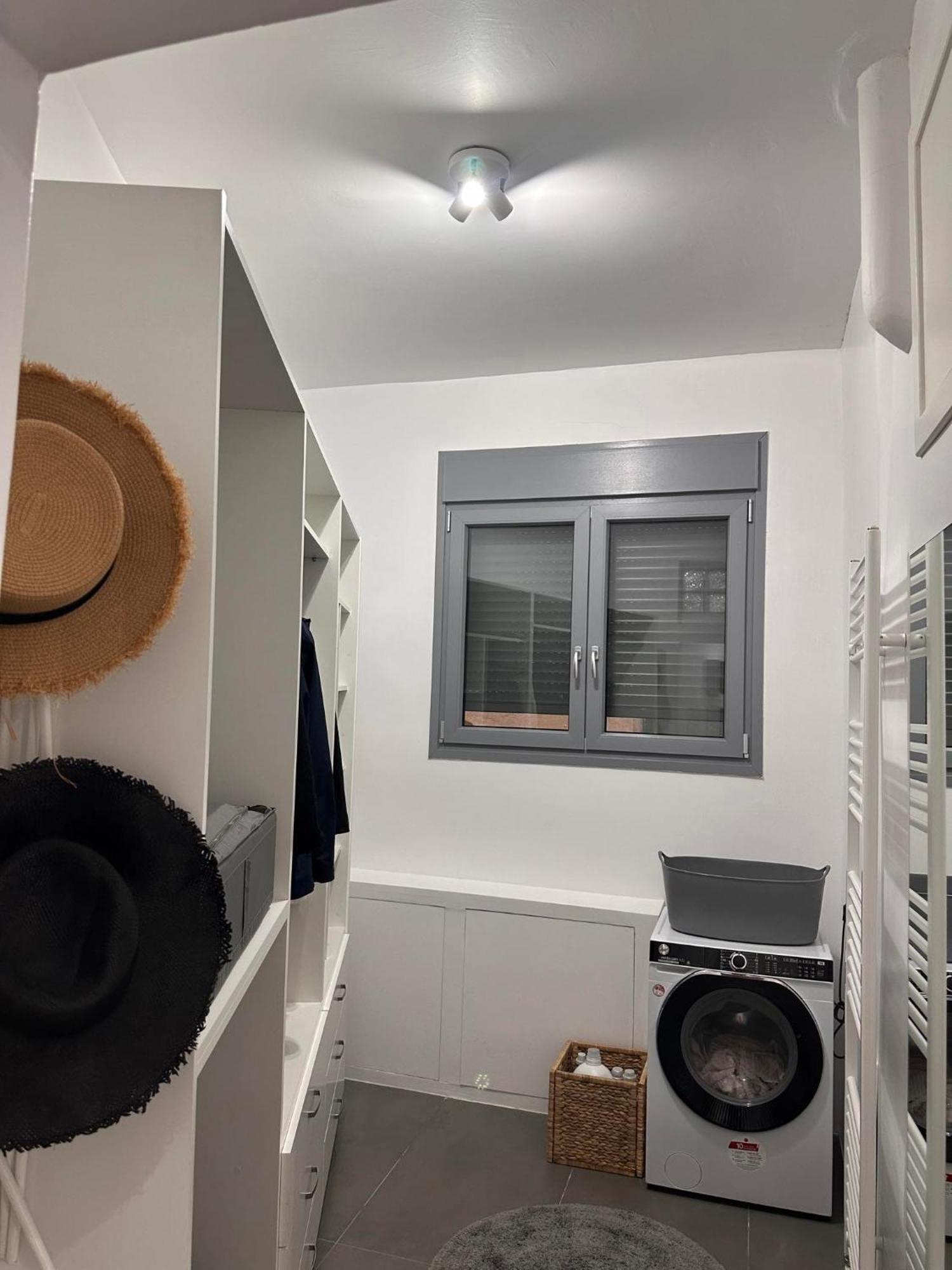 Asterias Apartment Скирос Екстериор снимка