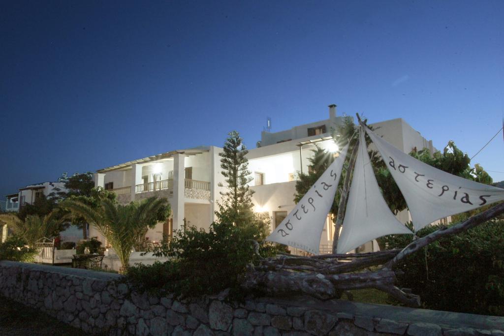 Asterias Apartment Скирос Екстериор снимка