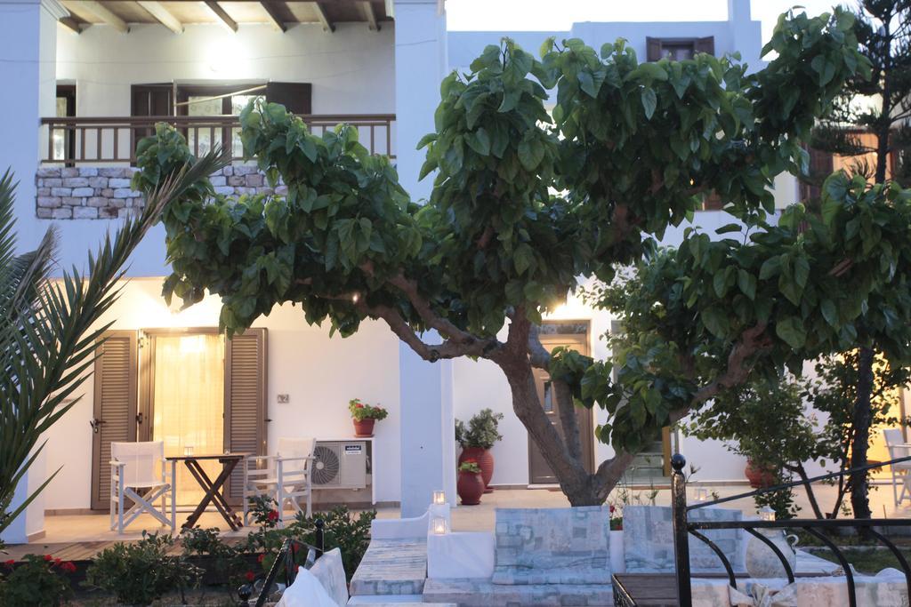 Asterias Apartment Скирос Стая снимка