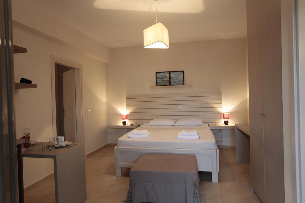 Asterias Apartment Скирос Стая снимка