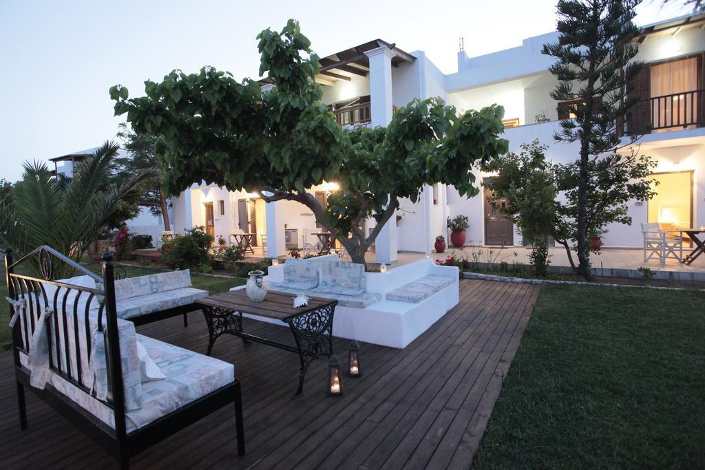 Asterias Apartment Скирос Стая снимка